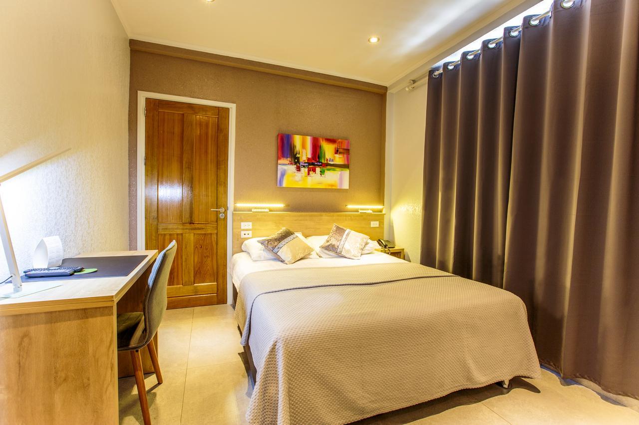Q-Inn Boutique Hotel Парамарибо Экстерьер фото