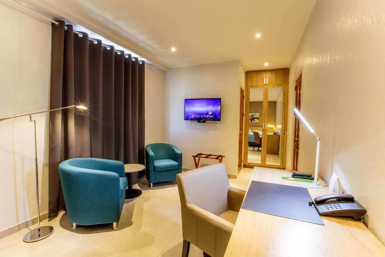 Q-Inn Boutique Hotel Парамарибо Экстерьер фото